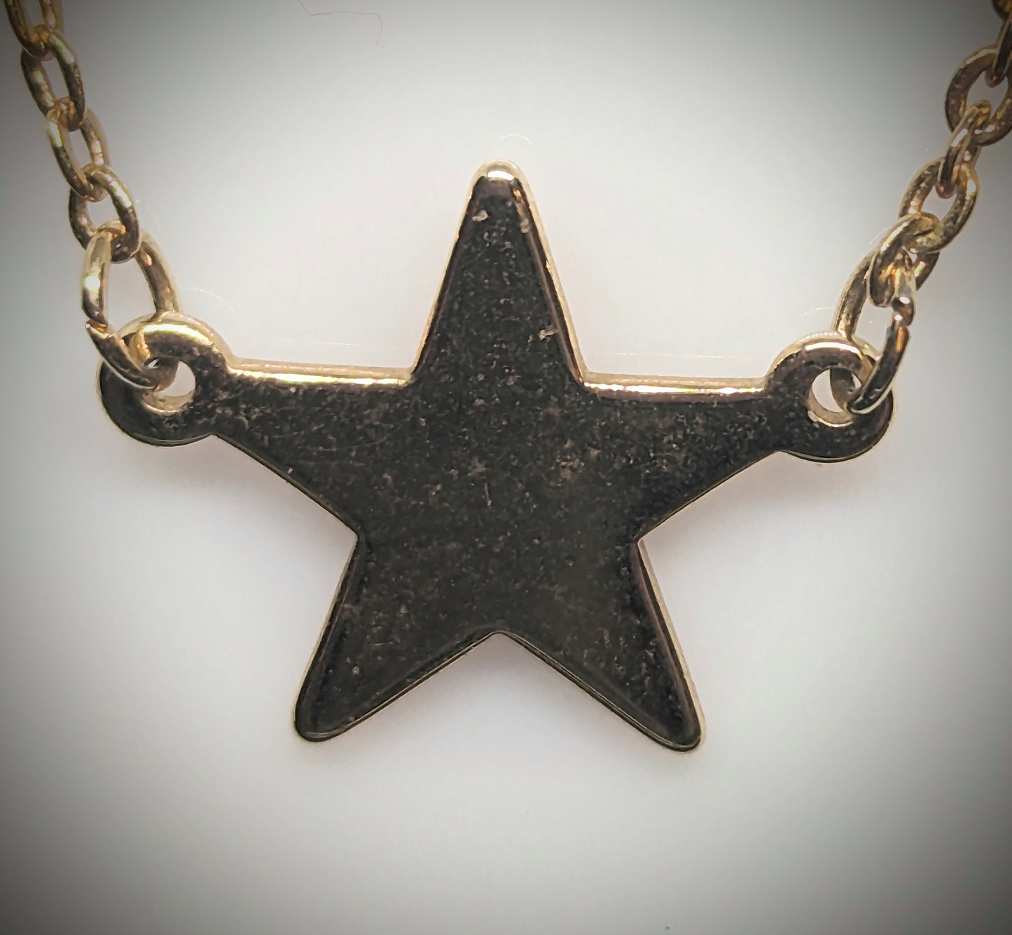 Vintage Avon 14-Inch-Long Gold Tone Star Necklace